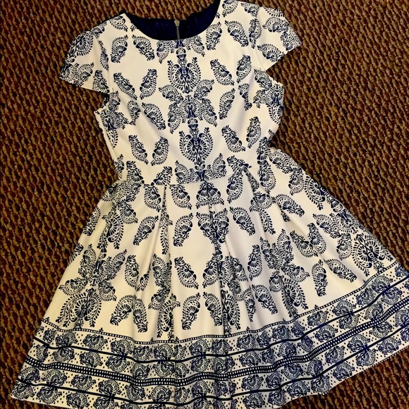 Dress - Picture 1 of 2